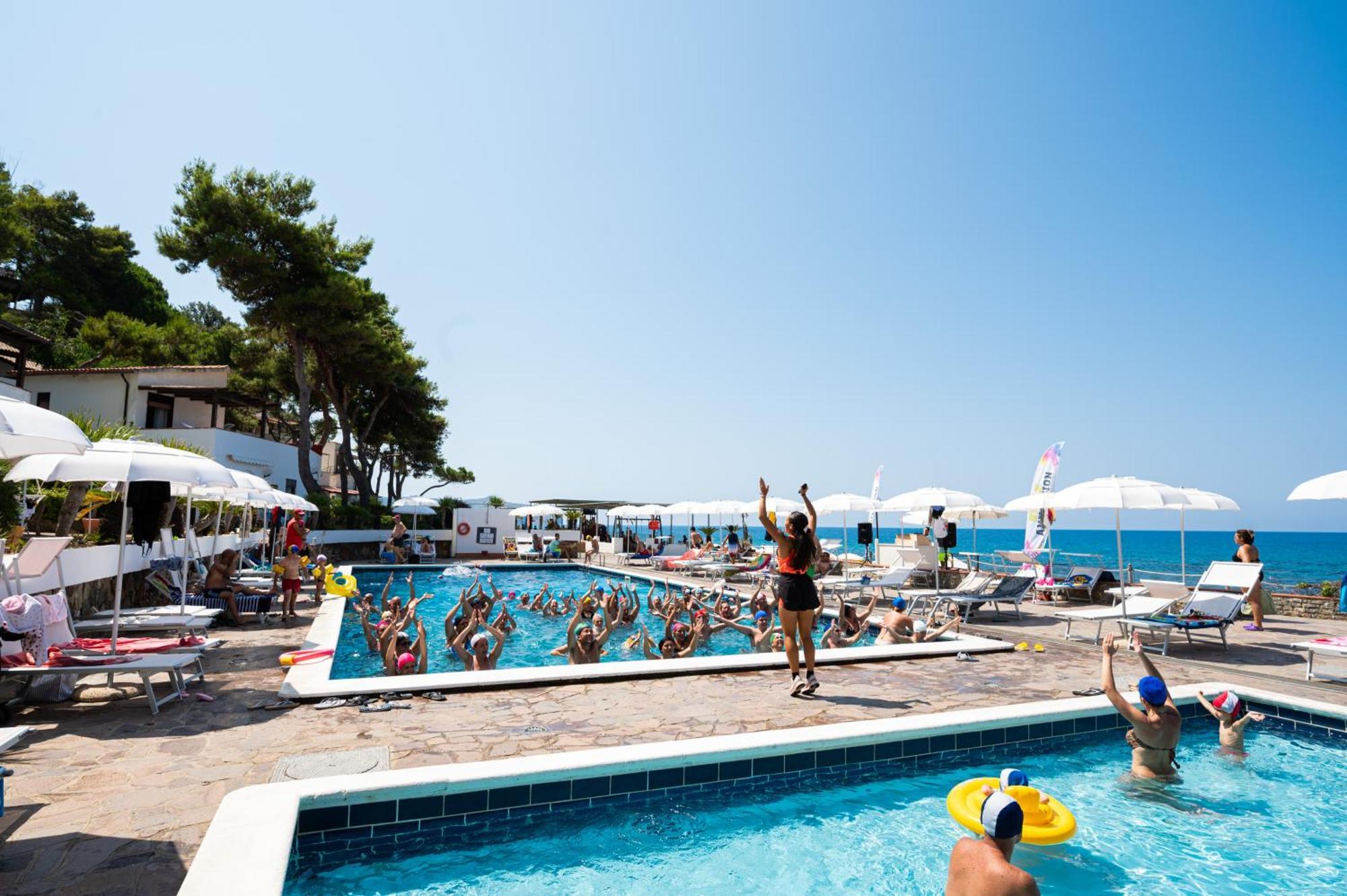 Villaggio Stella Del Sud & Resort Pisciotta Extérieur photo